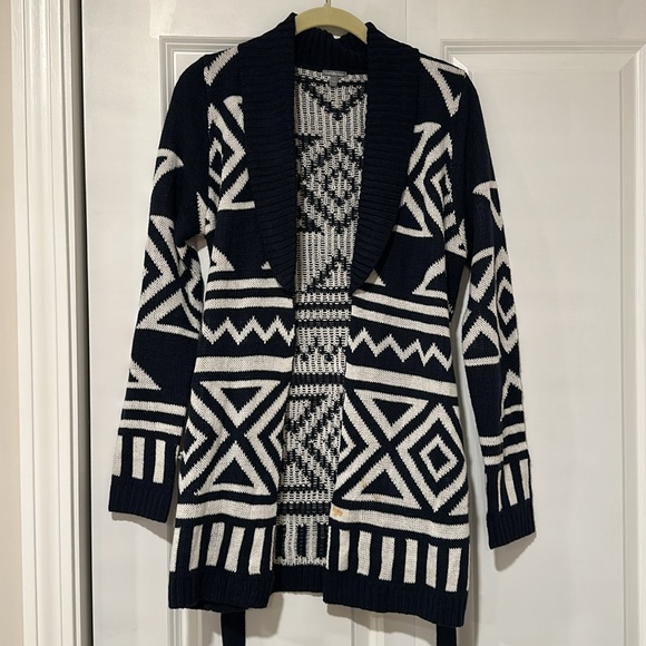 Cardigan - Picture 4 of 8